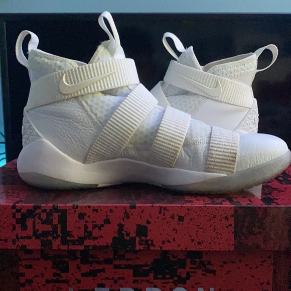 Used great condition super comfortable - Picture 3 of 5